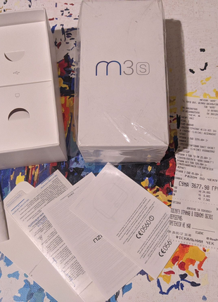 Коробка від Meizu M3s