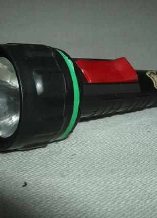 Продам звичайний ручний фонарик на 2 батарейки АА