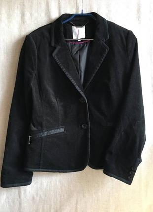 Черный классический пиджак жакет из микровельвета