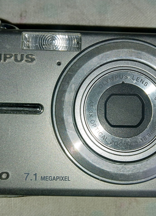 Фотоаппарат Olympus FE-220