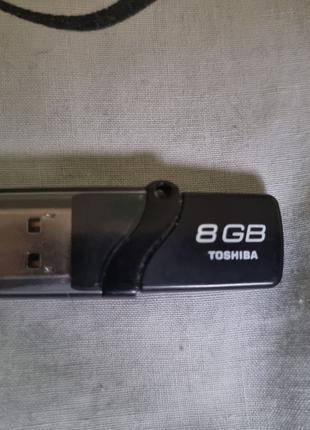 Флешка 8 ГБ Toshiba 6.60/14.0 чорна