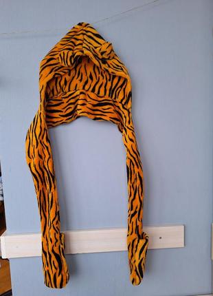 Шапка шарф перчатки 3 в 1. шапка тигр