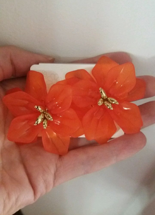 Круті об'ємні сережки квіти