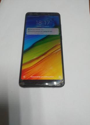 Телефон Xiaomi Redmi Note 5