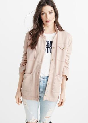 Пиджак трикотажный пудрово-розовый