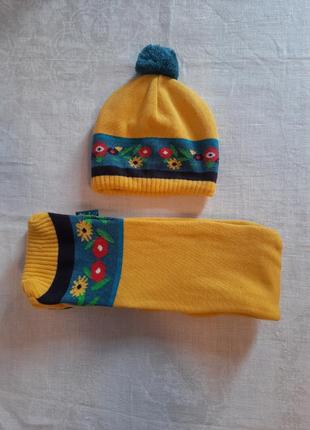 Комплект шапка и шарф утеплённые на флисе