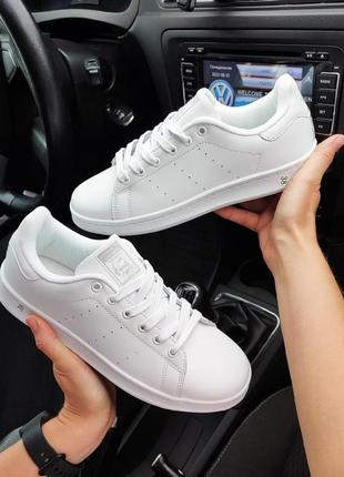 Жіночі кросівки adidas stan smith білі