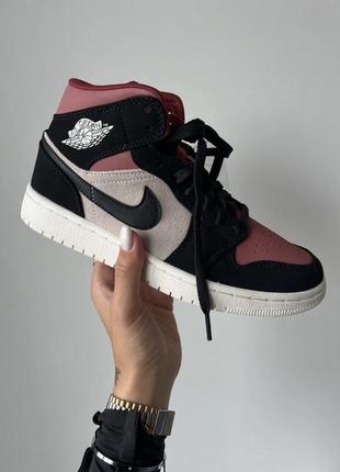 Кроссовки nike air jordan 1 retro 1 mid rust strawberry valentine