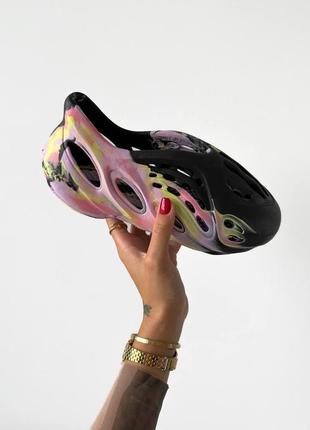 Шльопанці adidas foam runner 'mx carbon'