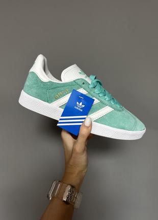 Женские кроссовки adidas gazelle mint / white suede