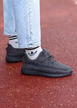 Кроссовки adidas yeezy boost 350 v2 “black” (рефлективные)
