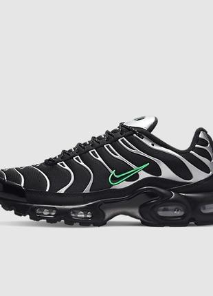 Мужские кроссовки nike air max plus black green strike