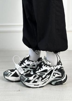 Женские кроссовки balenciaga trainer black/white runner sneakers
