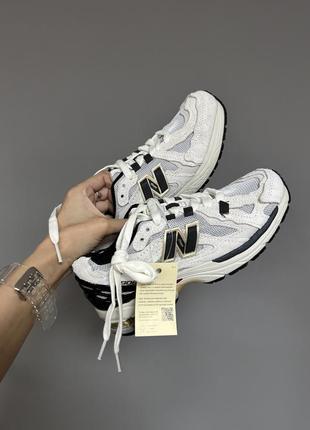 Женские кроссовки new balance 1906r white / gold / black premium