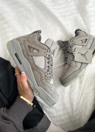 Мужские кроссовки nike air jordan 4 retro "kaws" premium 42