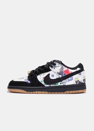 Nike sb dunk low supreme rammellzee