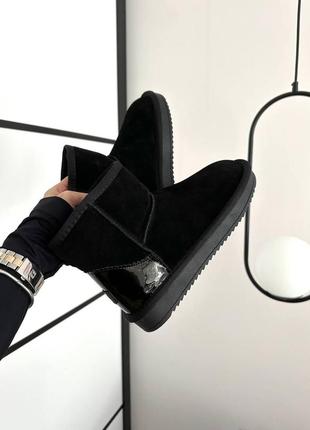 Зимние женские ботинки ugg mini black lacquer 🧡 38