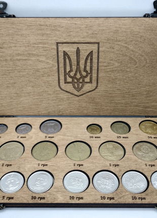 скринька з обіговими монетами України