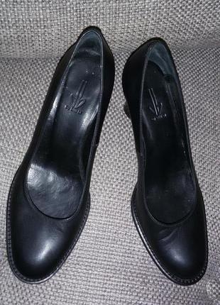 Классные кожаные туфли премиум-бренду billibi (дания) размер 3...