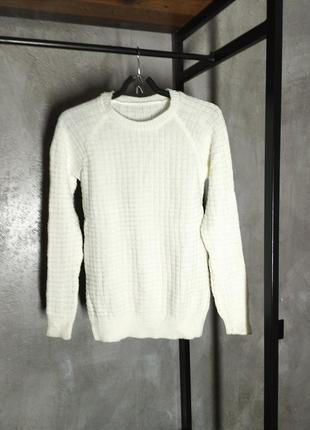 Белый джемпер с 3d эффектом свитер 44, 46 размер шерсть осень-...