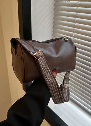 Вінтажна жіноча сумка через плече коричнева -55996