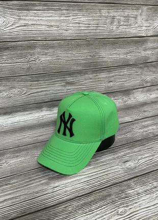 Зелена кепка new york (ny) трекер