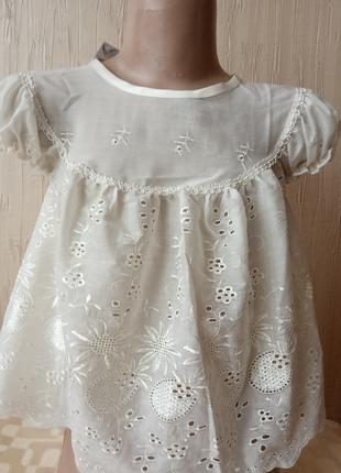 Детское нарядное платье из батиста на малышку 1-2года