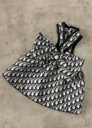 Брендове плаття для собак перлинний бант dior чорно-білий