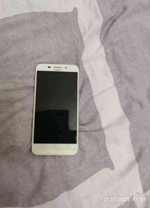 Мобильный телефон Asus ZenFone ZC550KL