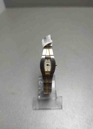 Наручные часы Б/У Romanson RM1588LC(WH)
