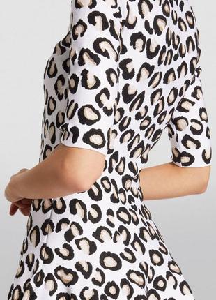 Красивое платье с леопардовым принтом kaleidoscope