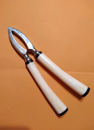 Горіхокол 19,5см вінтажний, з кістяними ручками імпортний