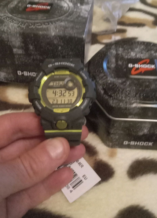 Новий годинник Casio G-SHOCK
