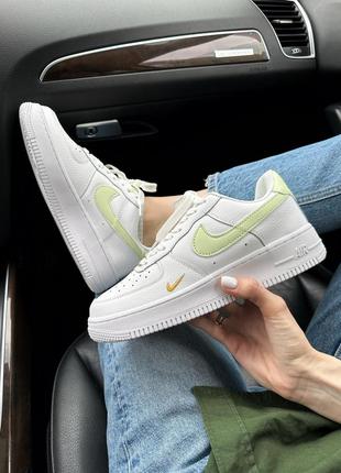 Женские кроссовки nike air force 1 swoosh lime light