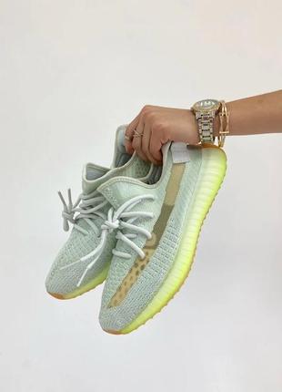 Кроссовки adidas yeezy boost 350 v2 hype space