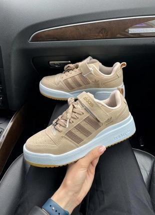 Женские кроссовки adidas forum low beige