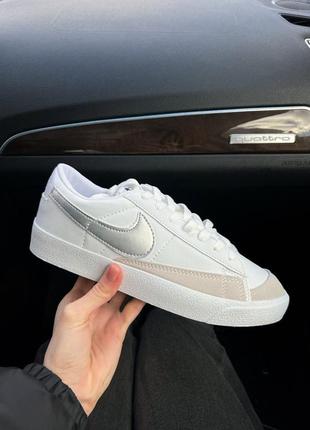 Женские кроссовки nike blazer low white