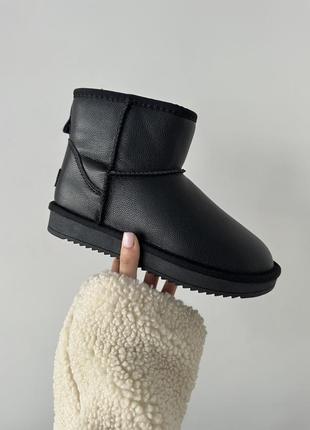Зимние женские ботинки ugg mini black leather 🧡