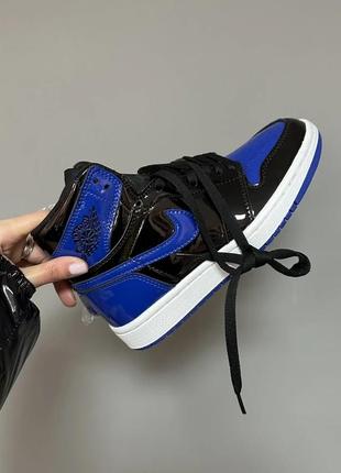 Кроссовки nike air jordan retro 1 «patent royal blue» premium