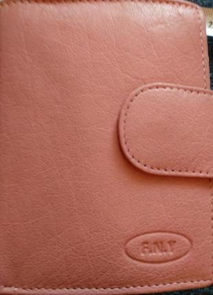 Кожаный кошелек пепельно-розового цвета