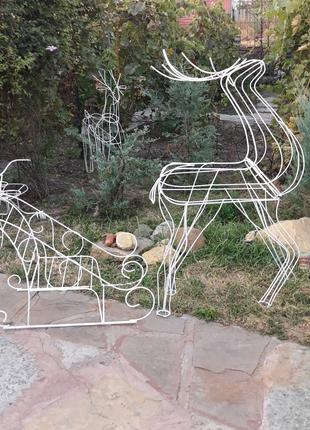 Новогодние олени с санками