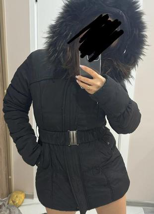 Женское зимнее пальто з капюшоном