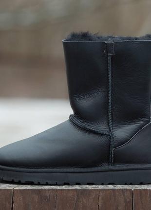 Жіночі зимові UGG Classic Short II ZIP Boot Black Leather, теп...