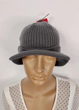 Женская стильная теплая шапка кепка o'neill