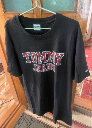Хлопковая футболка tommy jeans черная с принтом размер l