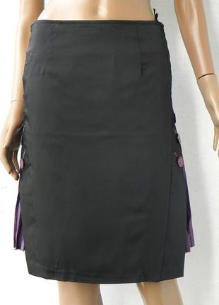 Черная юбка с вставками цвета фуксии 42 размер (36 евроразмер).