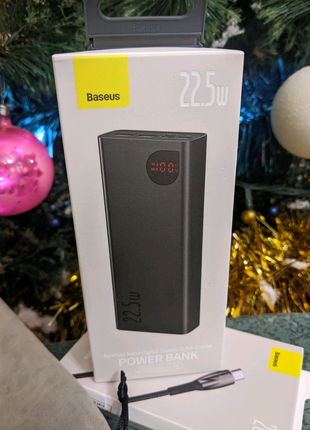 Подарунок чехол та кабель.Повербанк 20000mah 22.5w