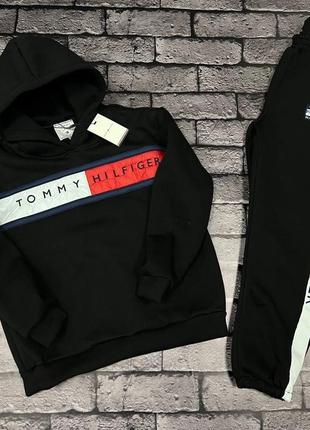 Жіночій костюм tommy hilfiger