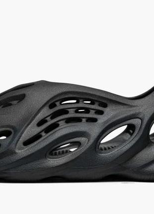 Шлепанцы adidas yeezy foam runner black