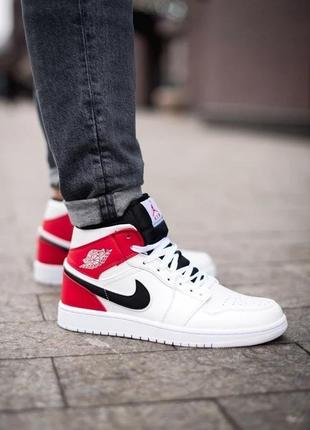 Чоловічі кросівки nike air jordan retro 1